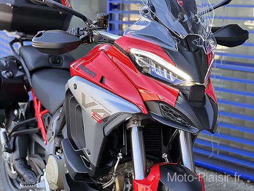 Ducati Multistrada V4 S 2025 Motorradvermietung Frankreich
